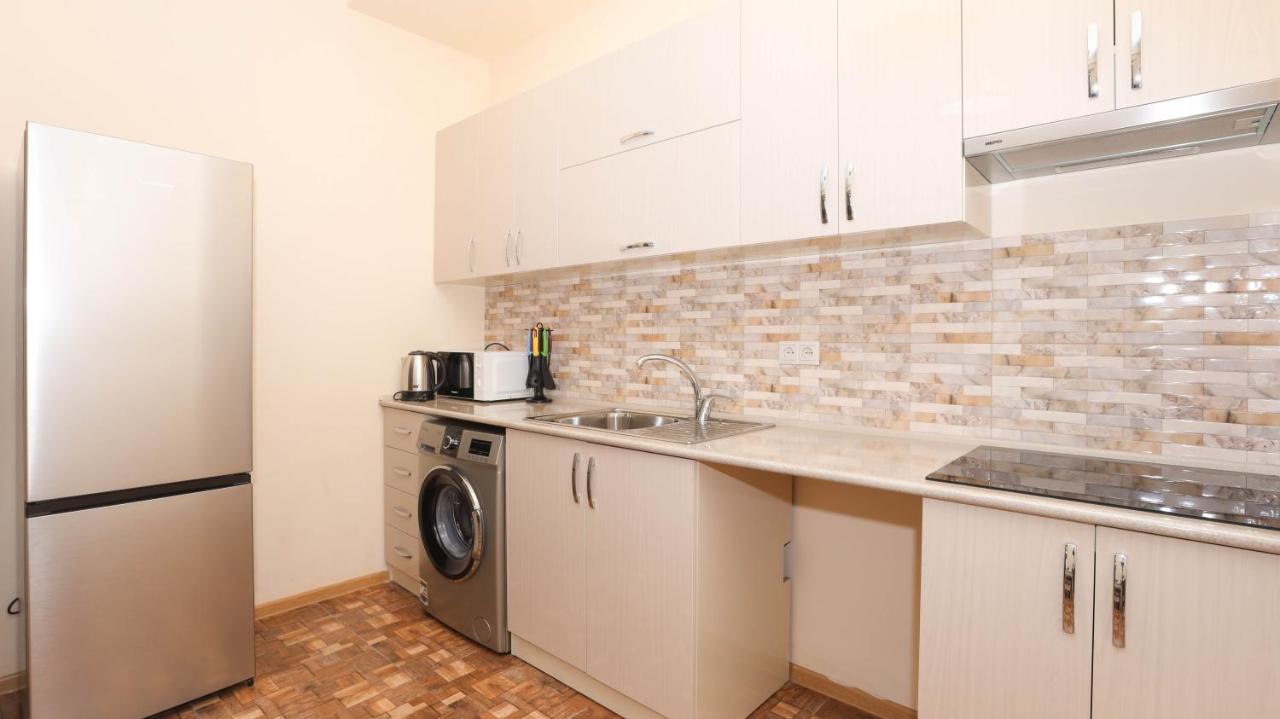 Stay Inn Apartments Near Dalma Garden Mall يريفان المظهر الخارجي الصورة