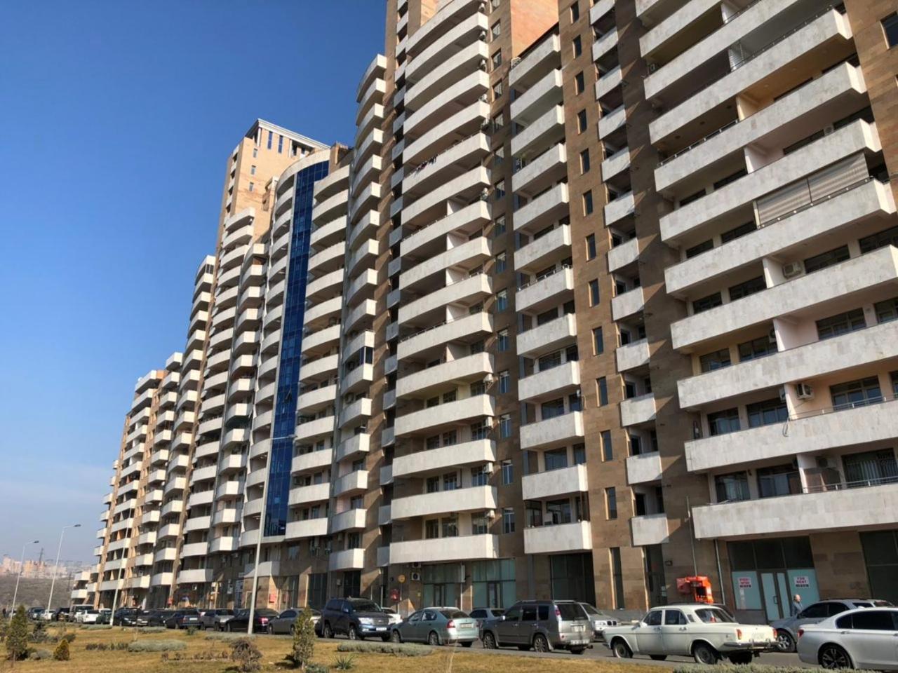 Stay Inn Apartments Near Dalma Garden Mall يريفان المظهر الخارجي الصورة